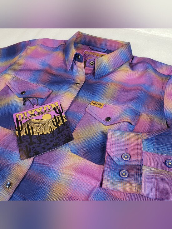 DIXXON Tops - Nwt Women's Large Dixxon “DESERT MORNINGS” WOMEN’S Flannel Shirt